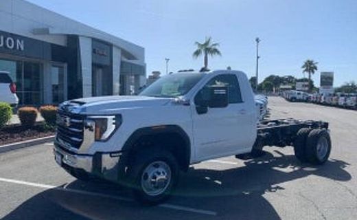 2026 GMC Sierra HD SLE