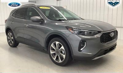 2023 Ford Escape Platinum