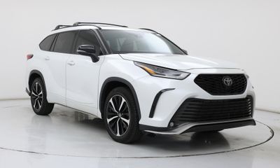 2022 Toyota Highlander XSE