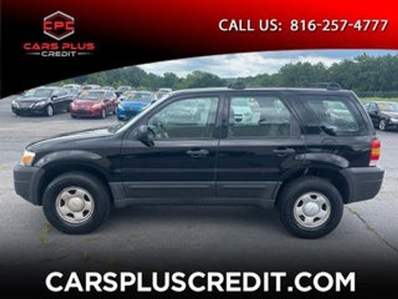 2007 Ford Escape — a typically priced live listing