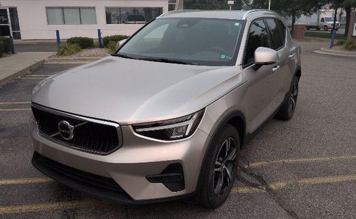 2023 Volvo XC40