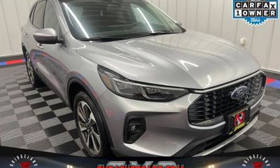 2024 Ford Escape Platinum