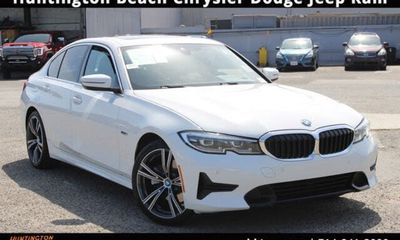 2022 BMW 330e Hybrid Plug