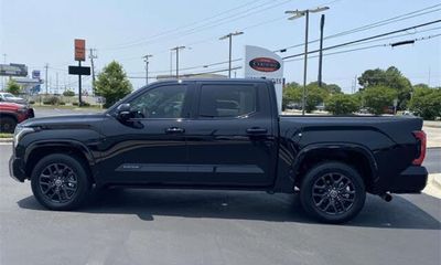 2022 Toyota Tundra Platinum