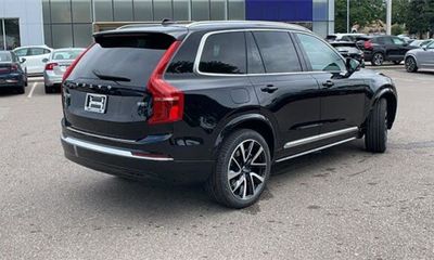 2023 Volvo XC90 Plus Bright