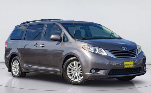 2013 Toyota Sienna XLE