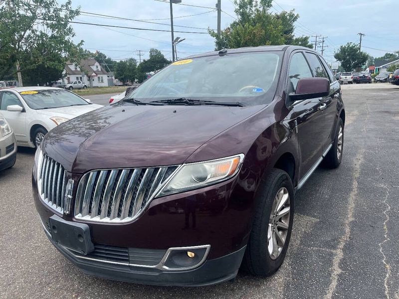 2011 Lincoln MKX — a typically priced live listing