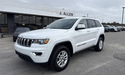 2019 Jeep Grand Cherokee Laredo