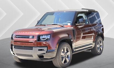 2026 Land Rover Defender 90 P400 X