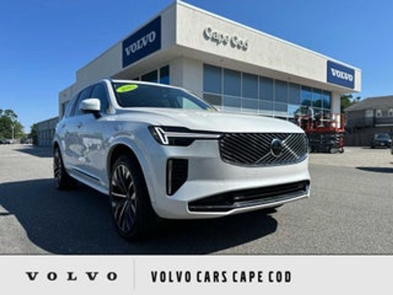 2024 Volvo XC90 — a typically priced live listing