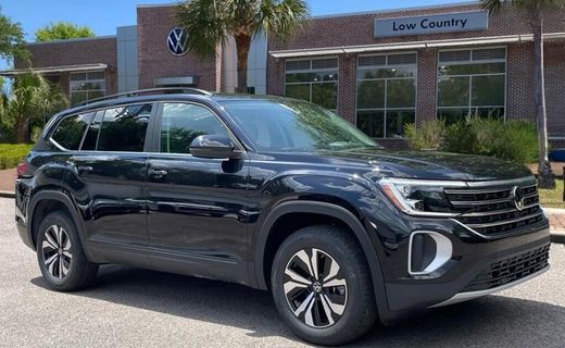 2026 Volkswagen Atlas SE
