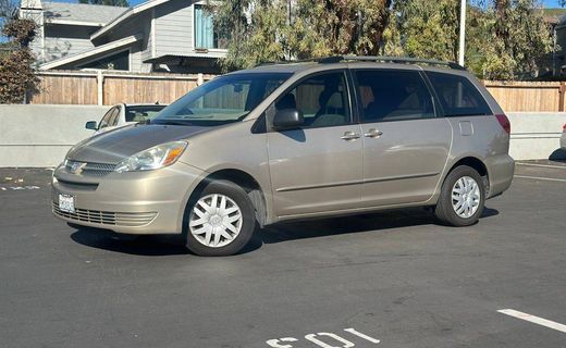 2005 Toyota Sienna LE