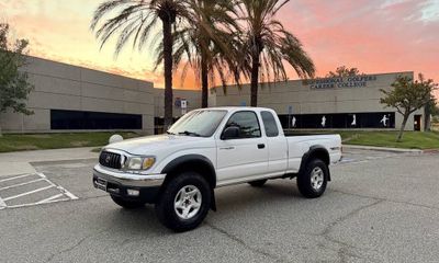 2004 Toyota Tacoma Deluxe