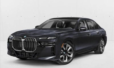 2026 BMW 740I