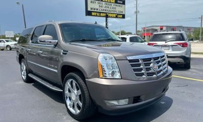 2013 Cadillac Escalade ESV Luxury
