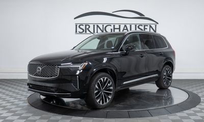 2026 Volvo XC90 Plus Bright