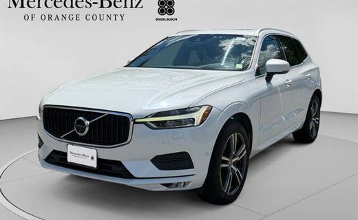 2018 Volvo XC60 Momentum