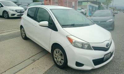 2014 Toyota Yaris LE