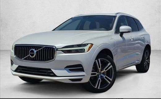 2021 Volvo XC60 Momentum
