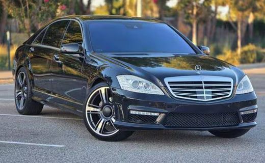 2010 Mercedes-Benz S-Class S550