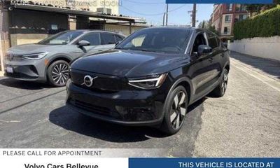 2023 Volvo C40 Ultimate Dark