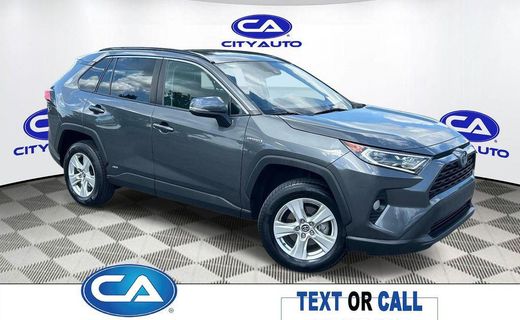 2020 Toyota RAV4 XLE