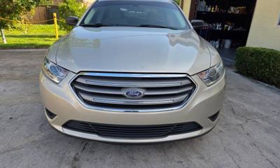 2018 Ford Taurus SE