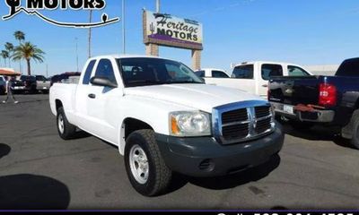 2005 Dodge Dakota ST