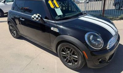2011 Mini Hardtop Base