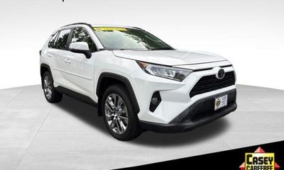 2020 Toyota RAV4 XLE Premium