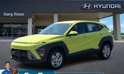 2024 Hyundai Kona SE