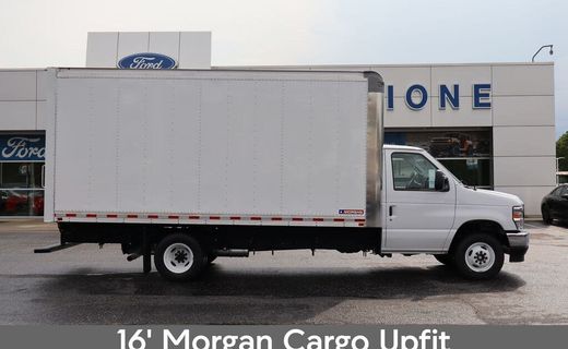2027 Ford E-450 Base