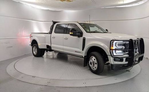 2026 Ford F-450 Platinum