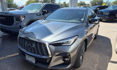 2025 Infiniti QX50 Essential