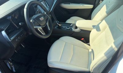 2023 Cadillac XT5 Sport