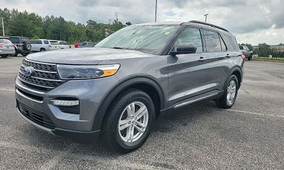 2022 Ford Explorer XLT