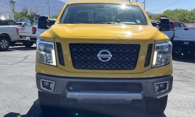 2016 Nissan Titan SL