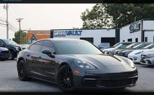2017 Porsche Panamera