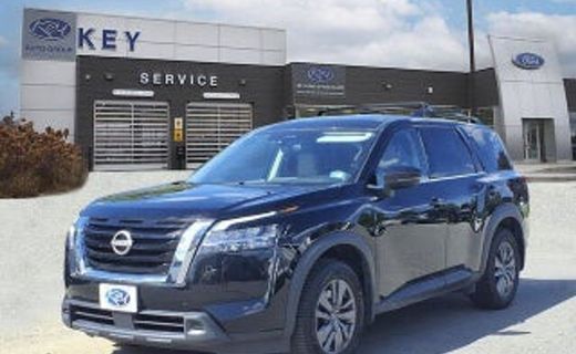 2023 Nissan Pathfinder S