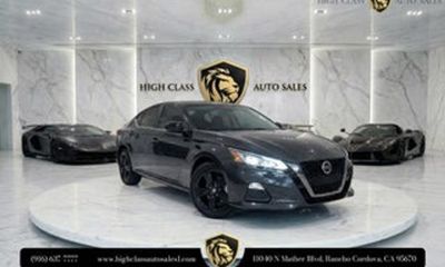 2023 Nissan Altima SR