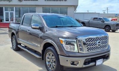 2018 Nissan Titan SV
