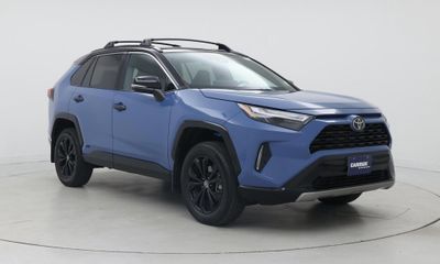 2025 Toyota RAV4 XSE