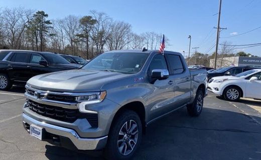 2023 Chevrolet Silverado LT