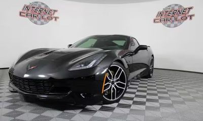 2017 Chevrolet Corvette Stingray Standard 1LT