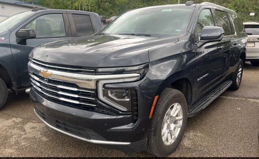 2025 Chevrolet Suburban LT