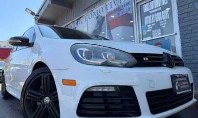 2013 Volkswagen Golf R Base