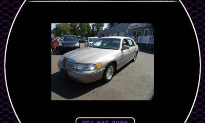 1999 Lincoln Town CAR Signature