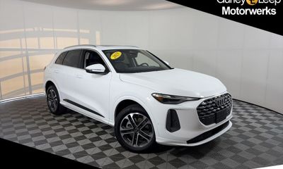 2025 Audi Q5 Quattro Premium
