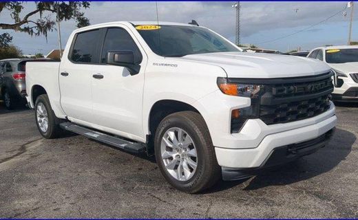 2024 Chevrolet Silverado Custom