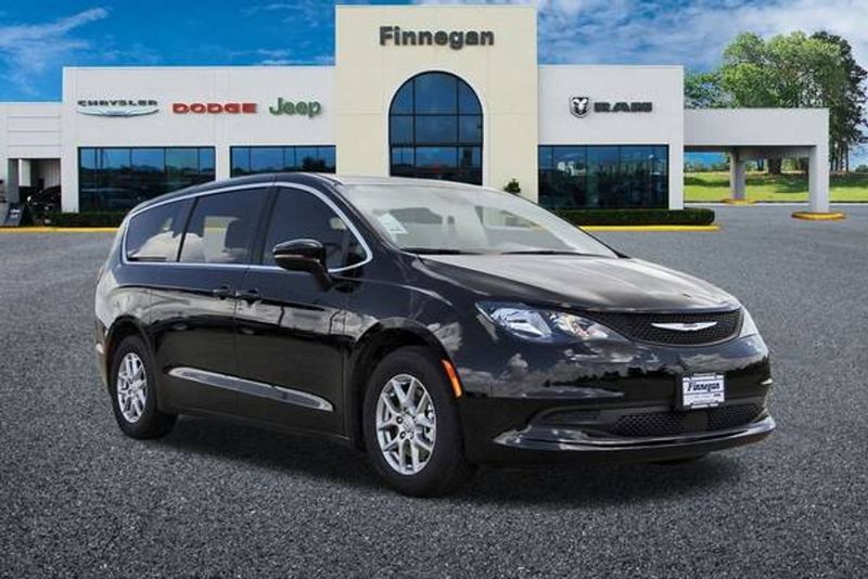 2025 Chrysler Voyager — a typically priced live listing